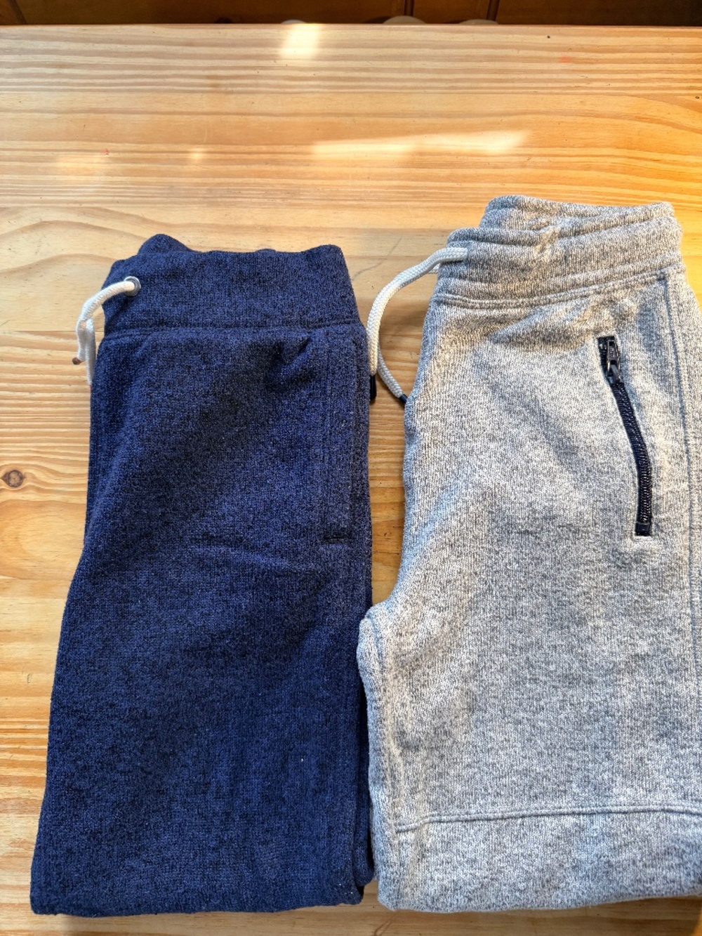 2 pairs boys sweatpants size M (10)